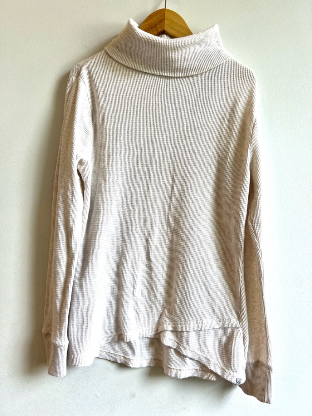 Eddie Bauer Cream Cotton Lightweight Waffle Knit Turtleneck Shirt